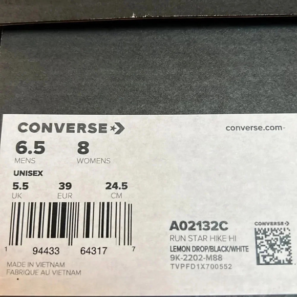 Unisex Run Star Hike Platform Converse sneakers. - Picture 15 of 15